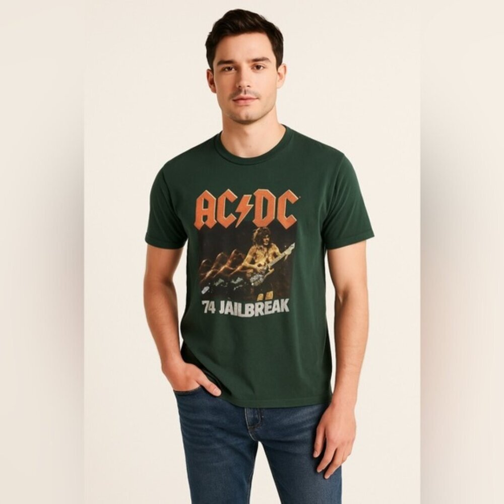 Ac/Dc ’74 Jailbreak Graphic Band T-Shirt Men’s Size M